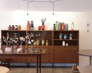 Antiques & Repair eel